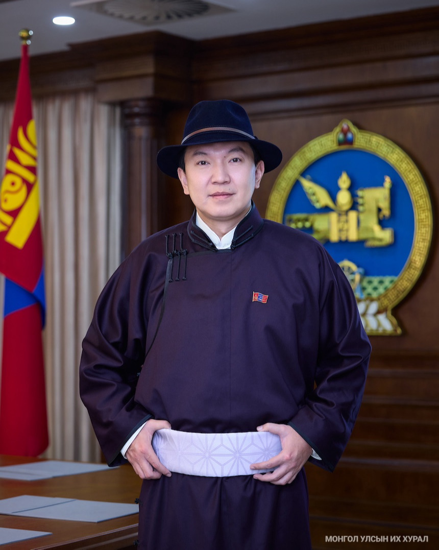 УИХ-ын дарга Н.Учрал: Анхдугаар Үндсэн хуулийг баталж,  Бүгд Найрамдах Улс тунхагласан  өдрийн мэнд дэвшүүлье